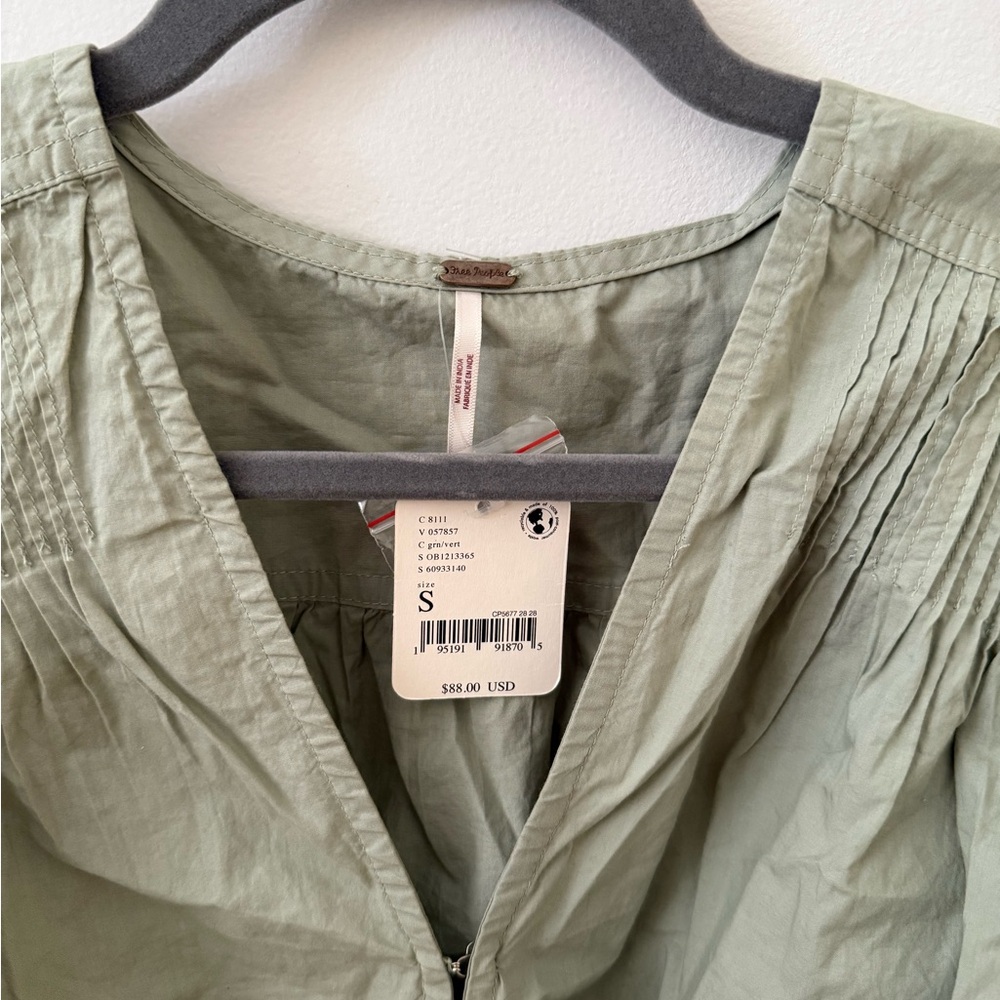 Free people green front tie top - Picture 3 of 4